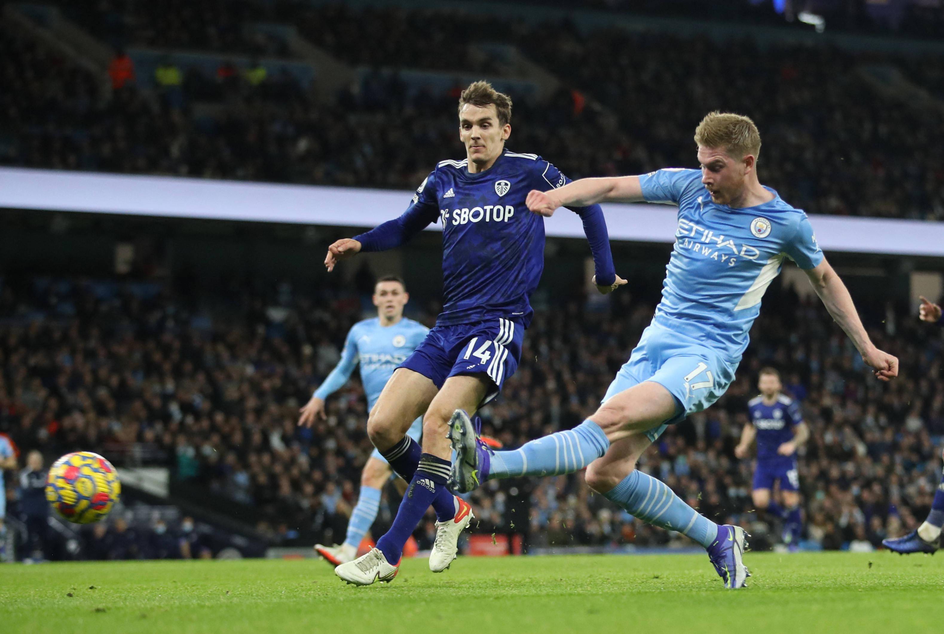 引她走向成 引她走向成